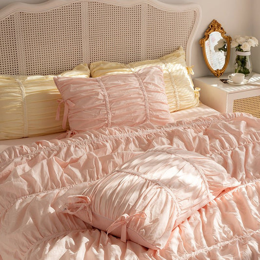 Coquette Ruffle Bedding Set with Ties / Pink