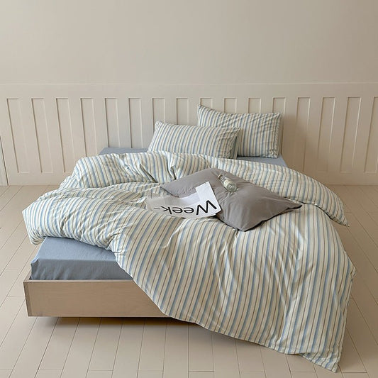 Parker Minimalist Striped Bedding Set / Blue