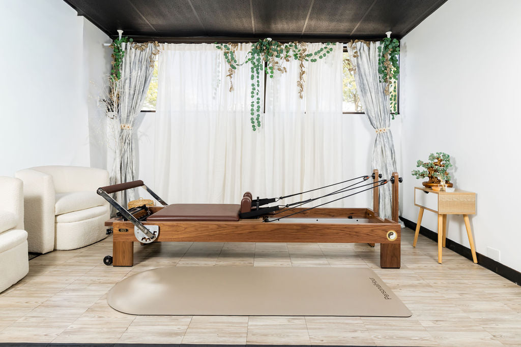 Nano La Force Plus - Premium Walnut Studio Reformer - RE027