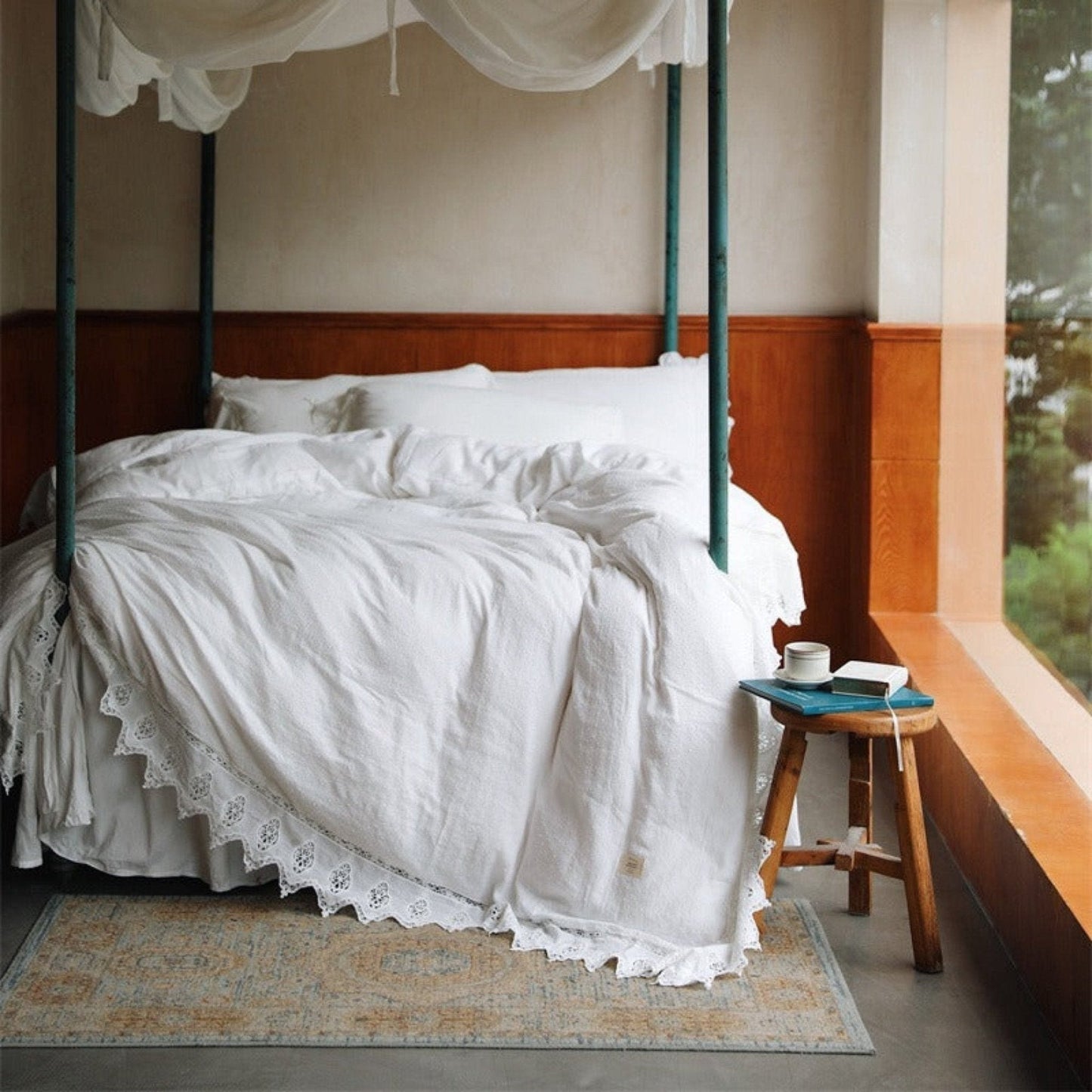 Aimé Romantic Vintage Ruffle Bedding Set / Gray