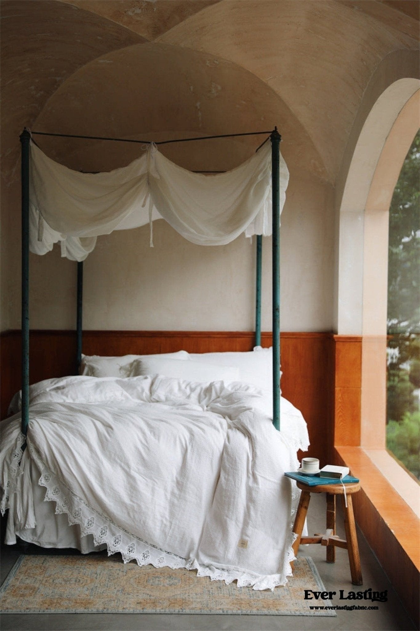 Aimé Romantic Vintage Ruffle Bedding Set / Gray