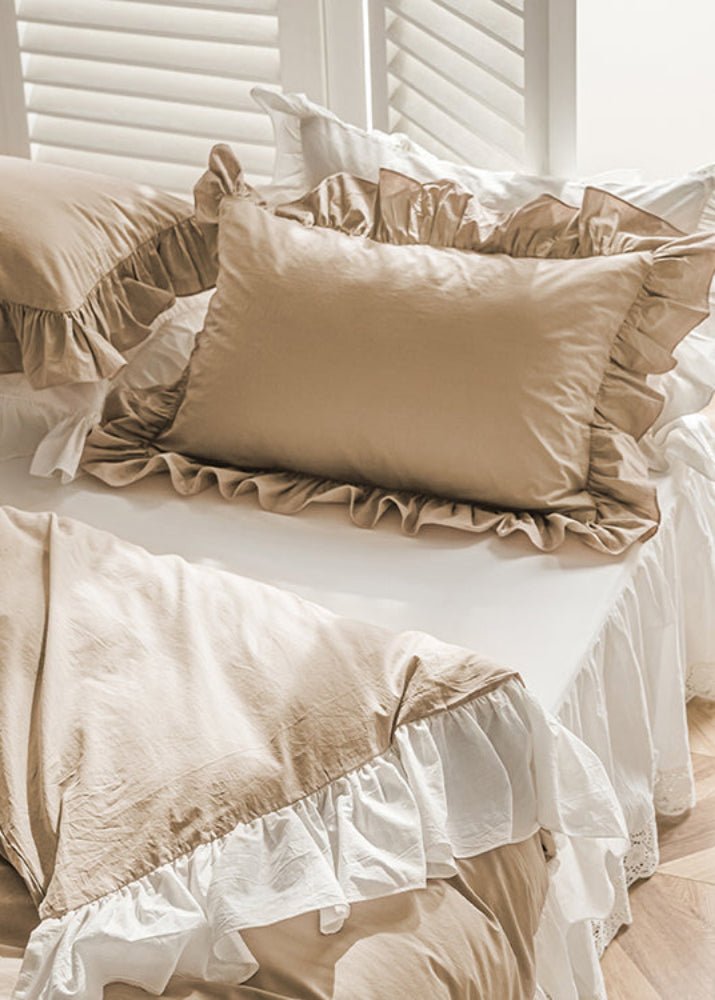 Amelia Ruffled Lace Washed Cotton Bedding Set / White & Brown