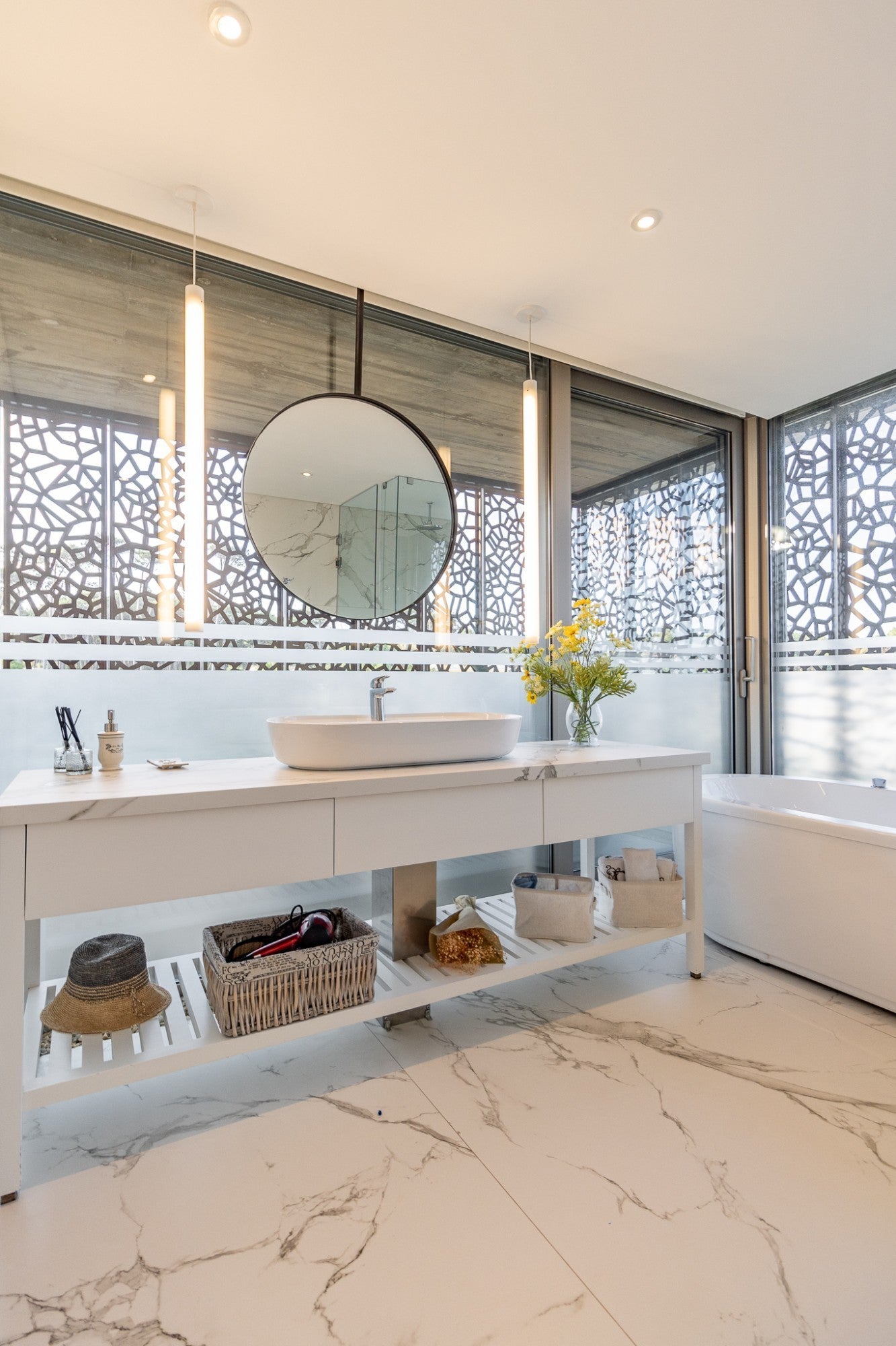 Aura Dekton