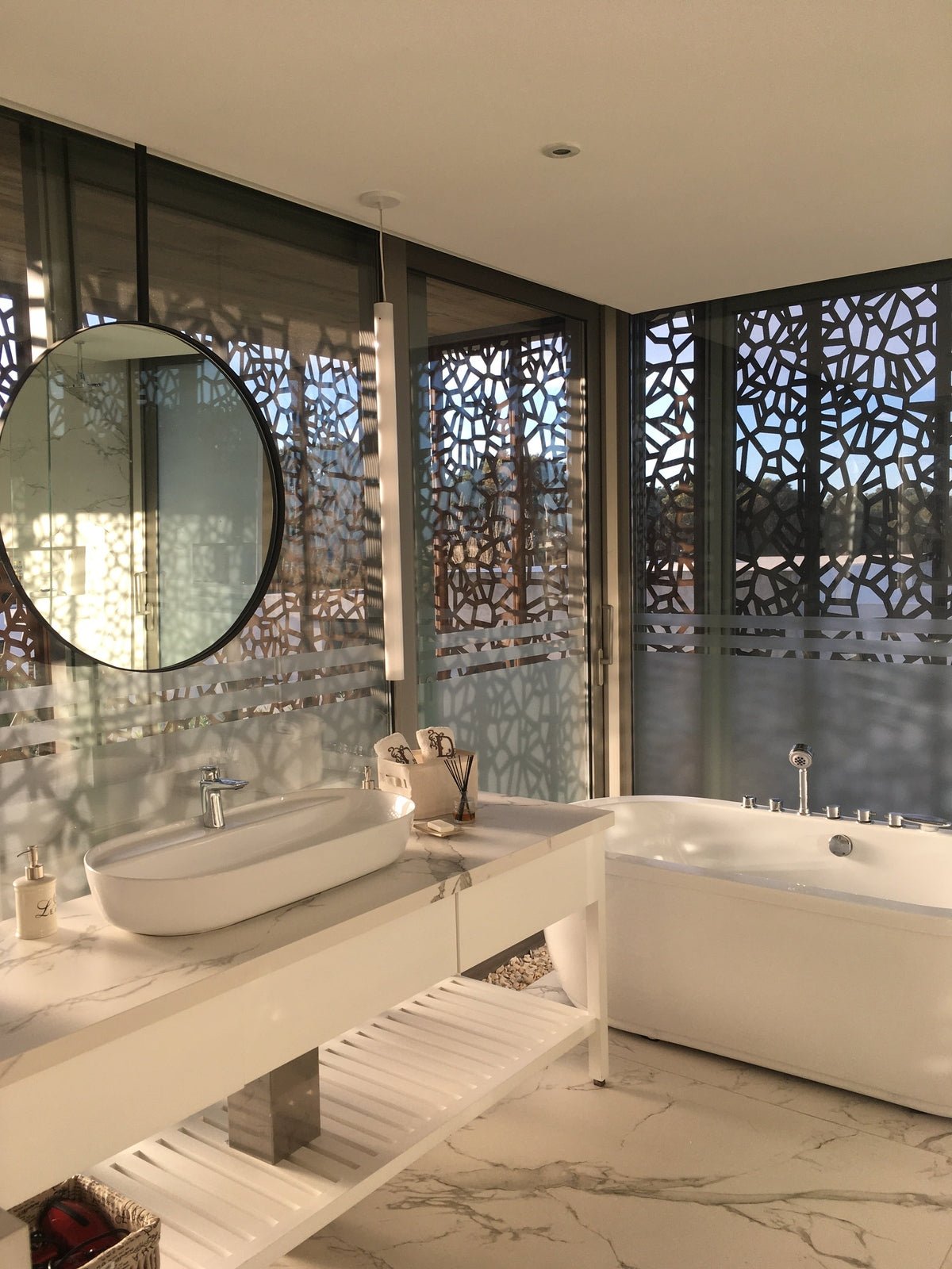 Aura Dekton
