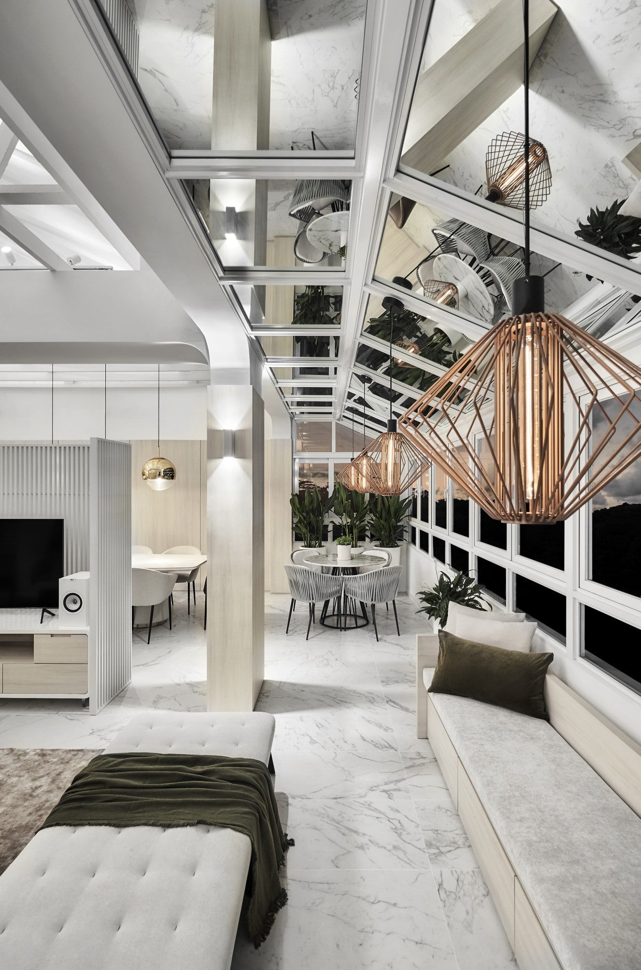 Aura Dekton