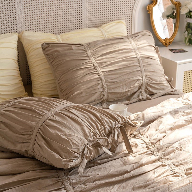 Coquette Ruffle Bedding Set with Ties / White