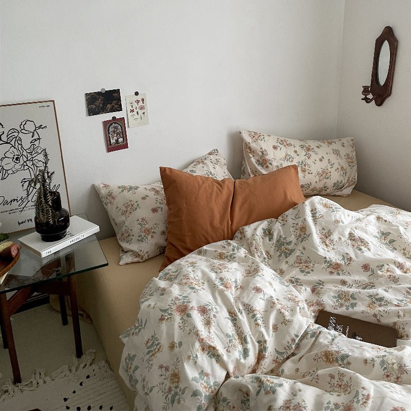 Cottage Floral Bedding Set / Dusty Purple