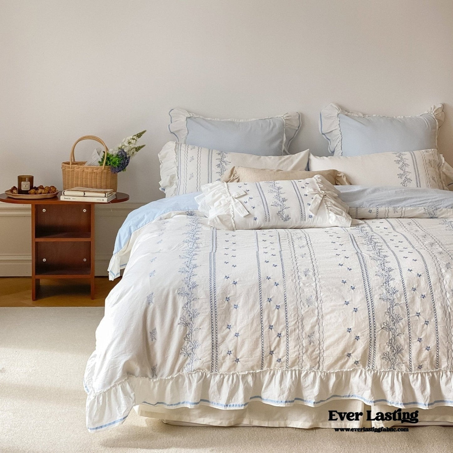 Embroidered French Lace Ruffle Pillowcases / Blue