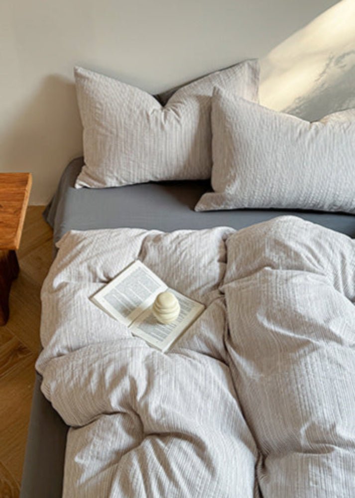 Emma Duo Striped Jacquard Bedding Set / Black