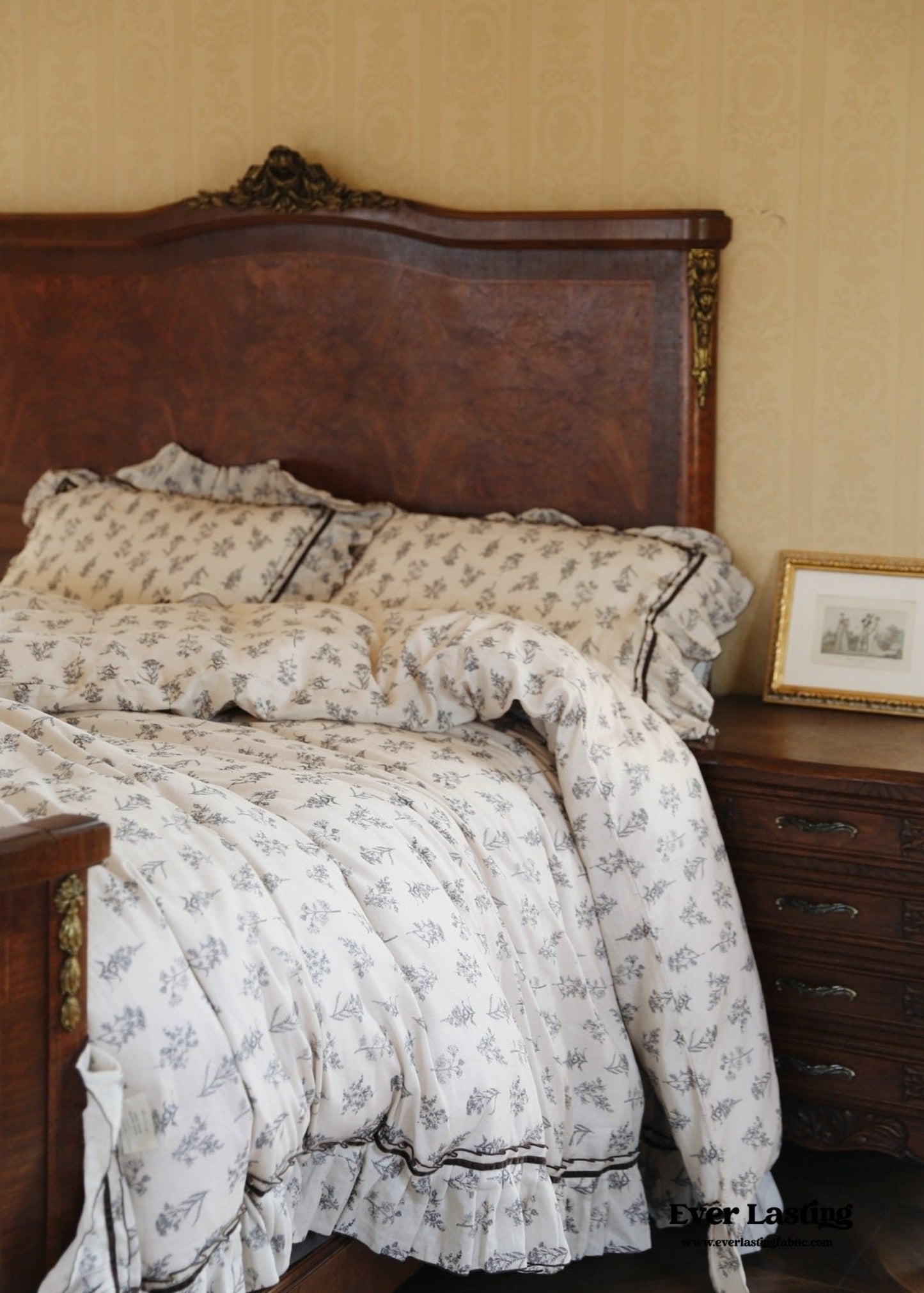 Evelina Baroque Vintage Floral Bedding Set