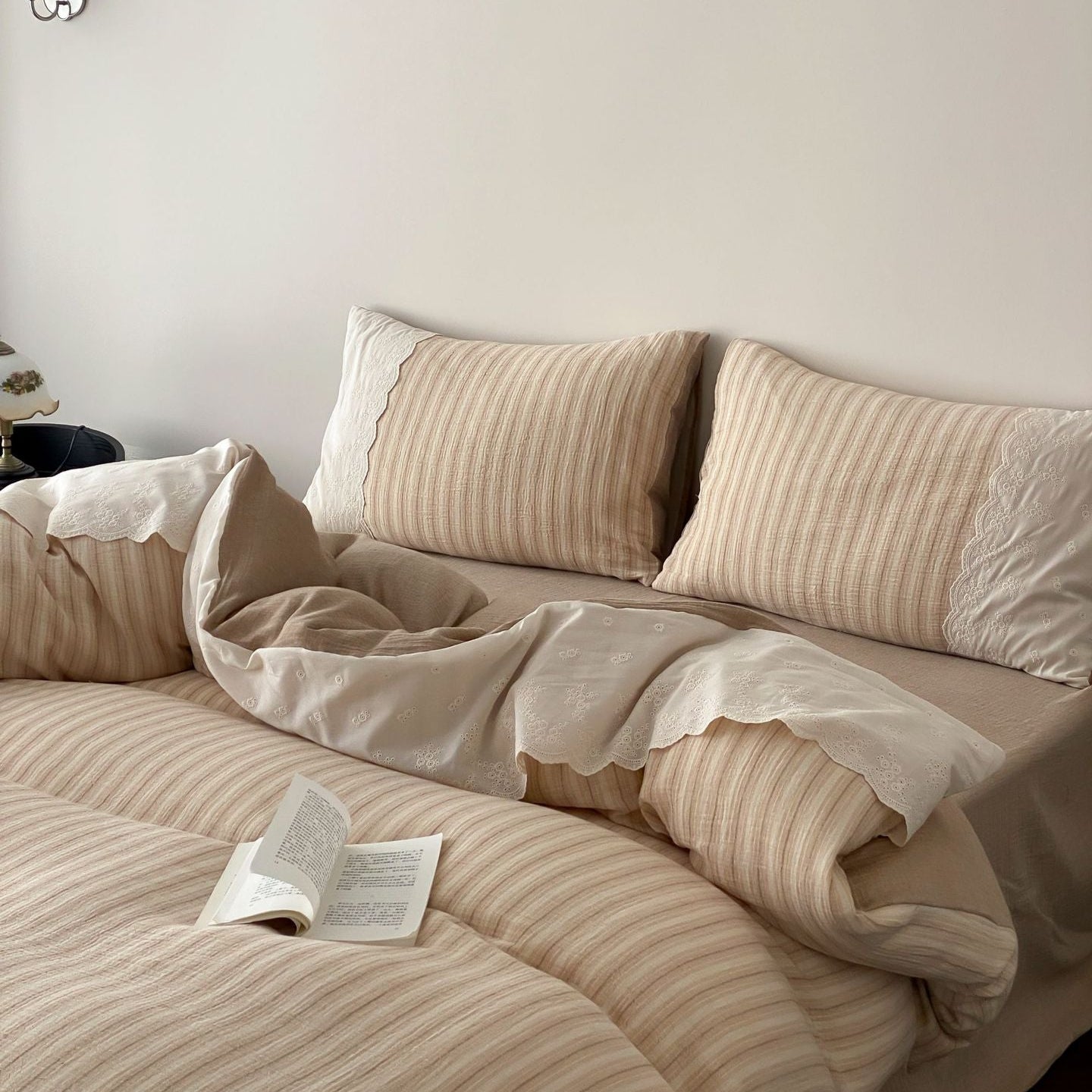 Florence Lace Double Gauze Striped Bedding Set / Brown