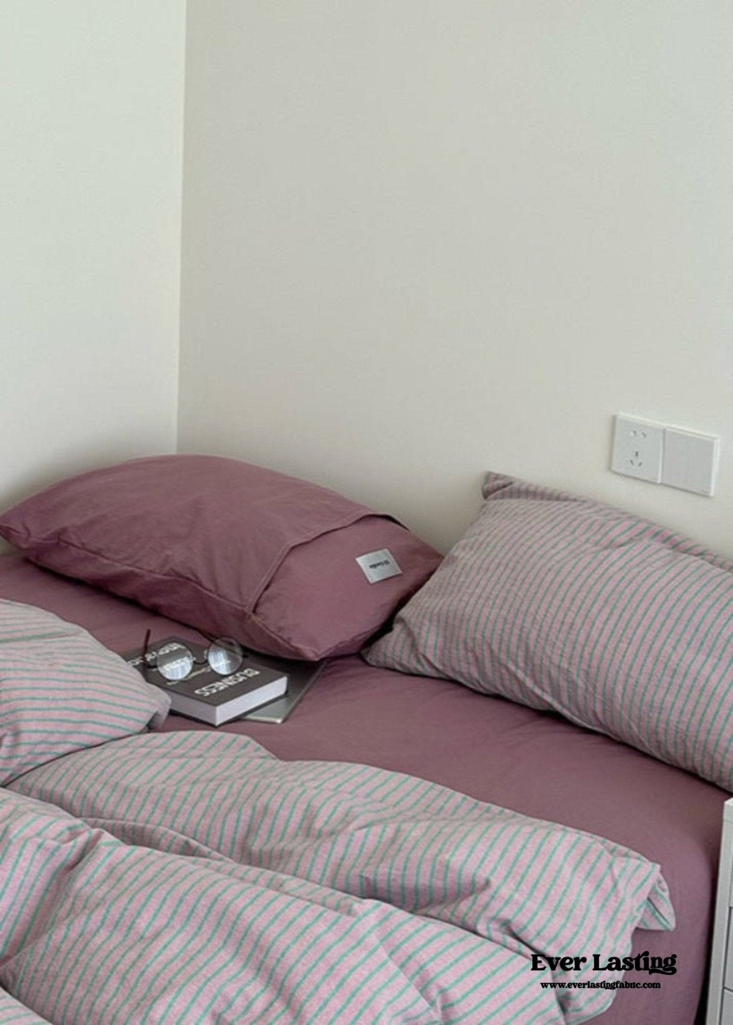 James Striped Bedding Set / Purple
