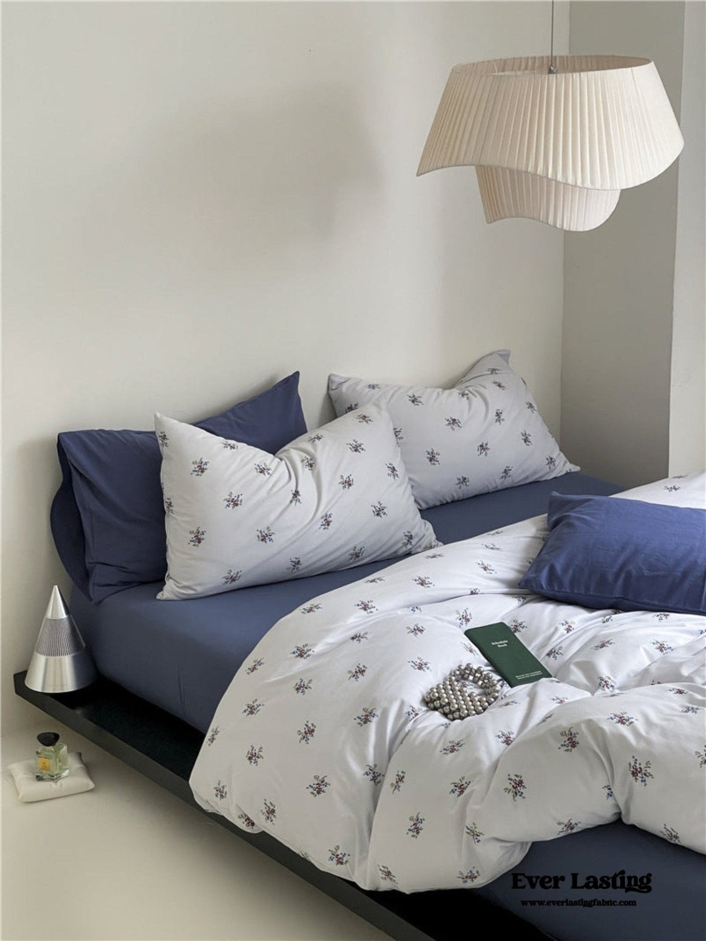 Jersey Knit Cotton Floral Bedding Set / Blueberry