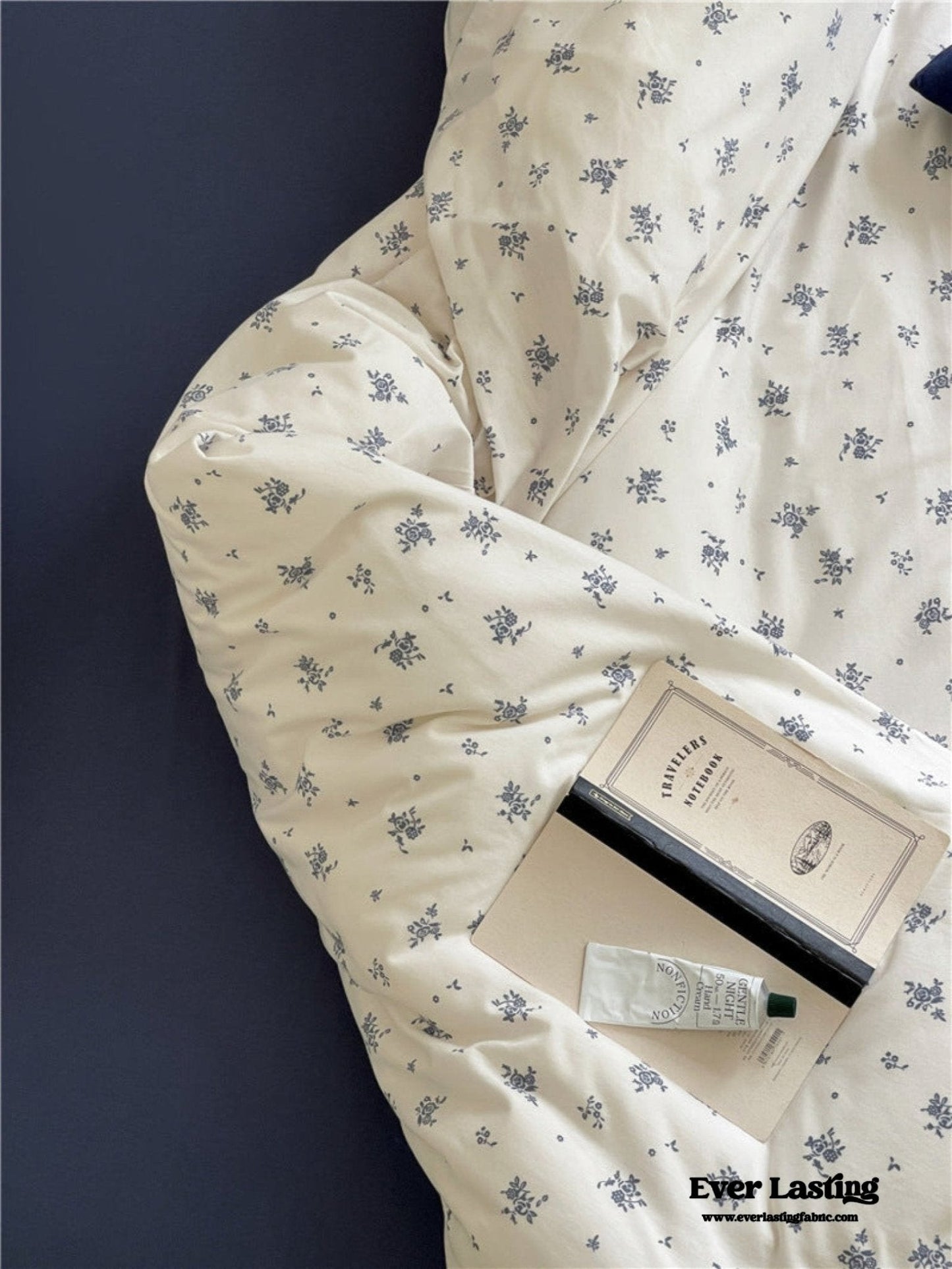 Jersey Knit Cotton Floral Bedding Set / Blueberry