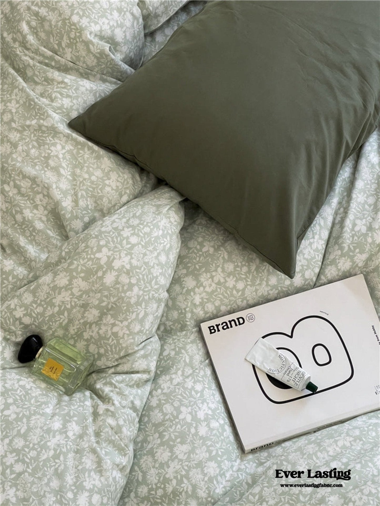 Jersey Knit Cotton Floral Bedding Set / Blueberry
