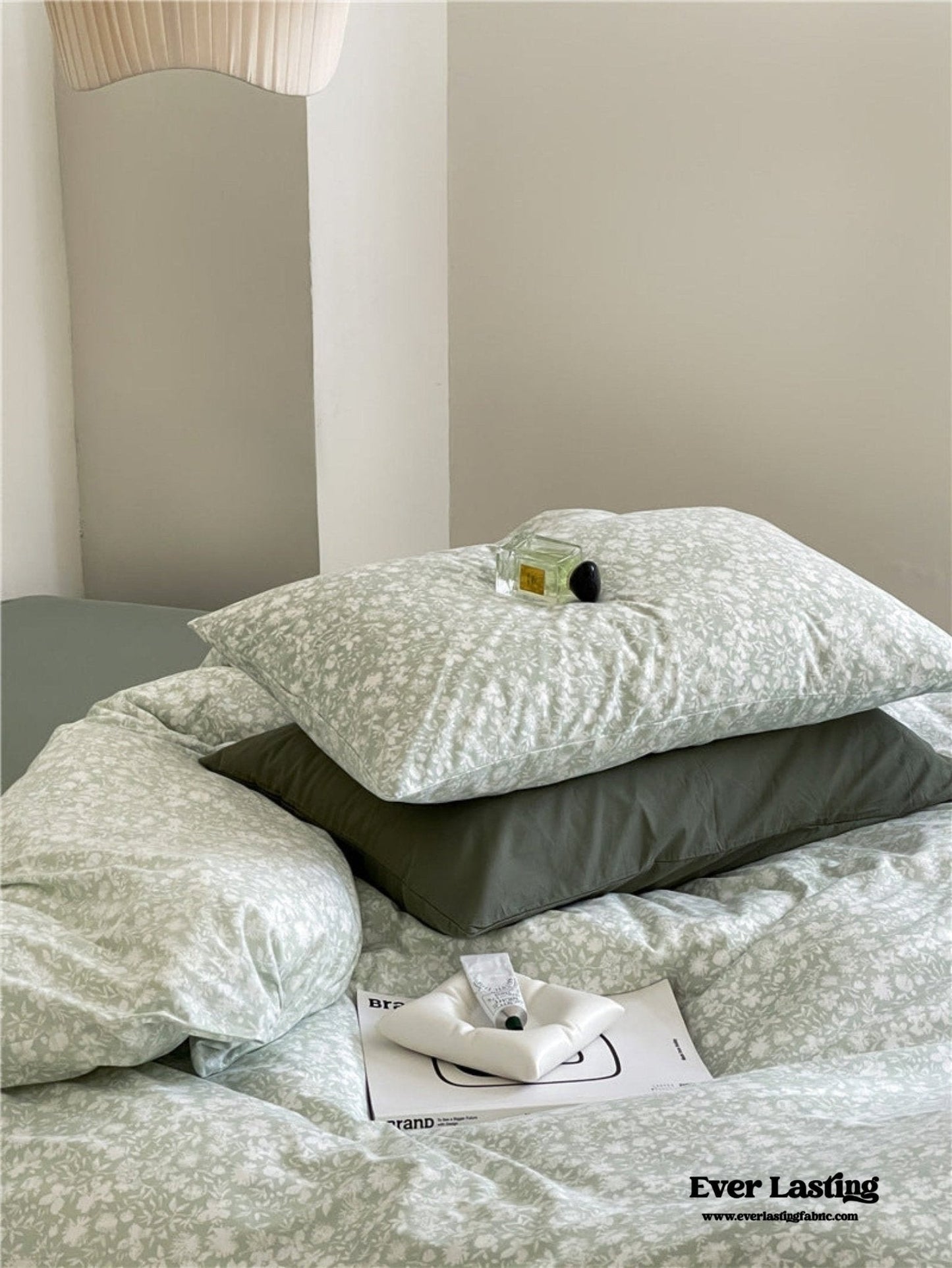 Jersey Knit Cotton Floral Bedding Set / Blueberry