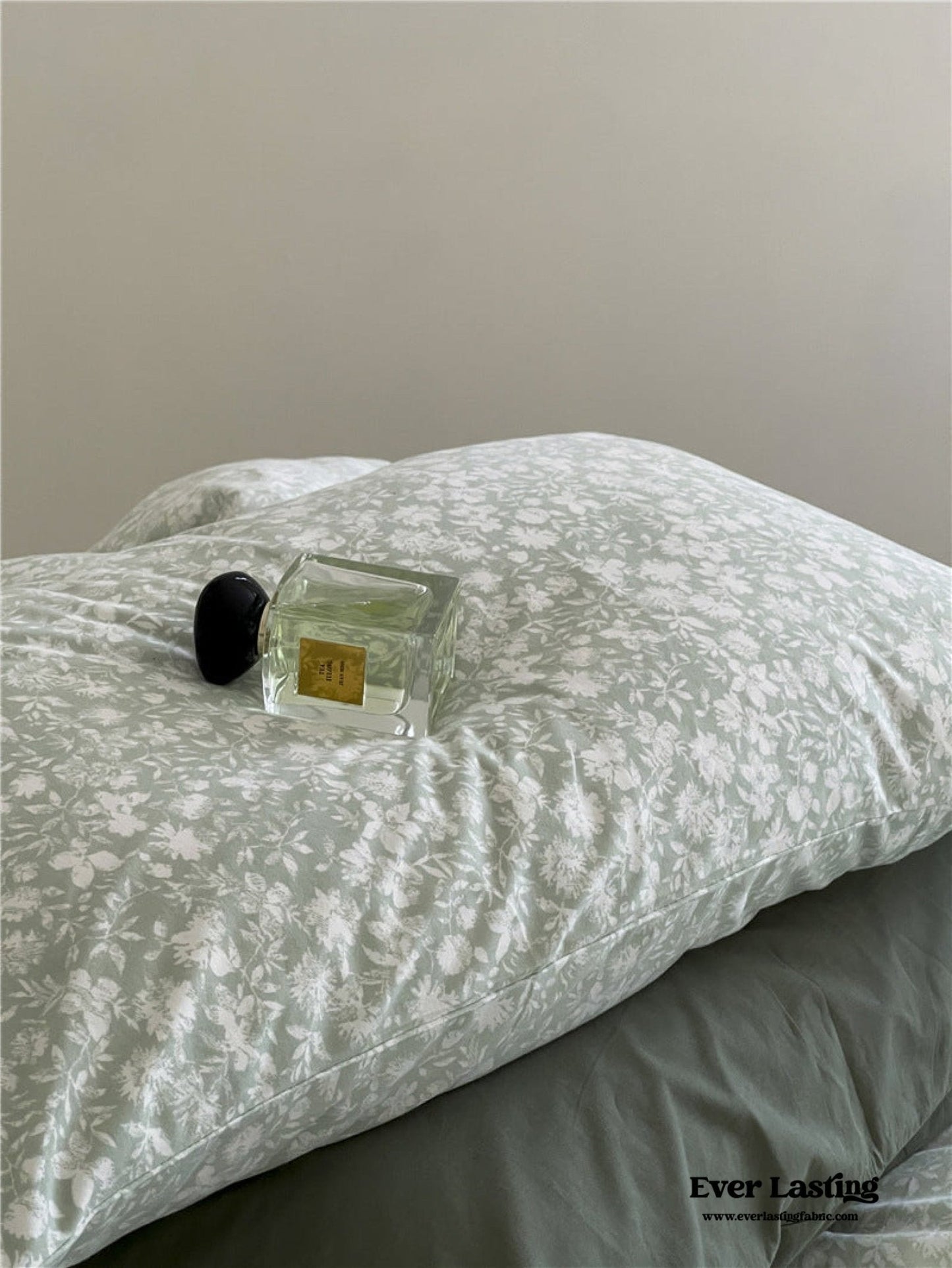 Jersey Knit Cotton Floral Bedding Set / Blueberry