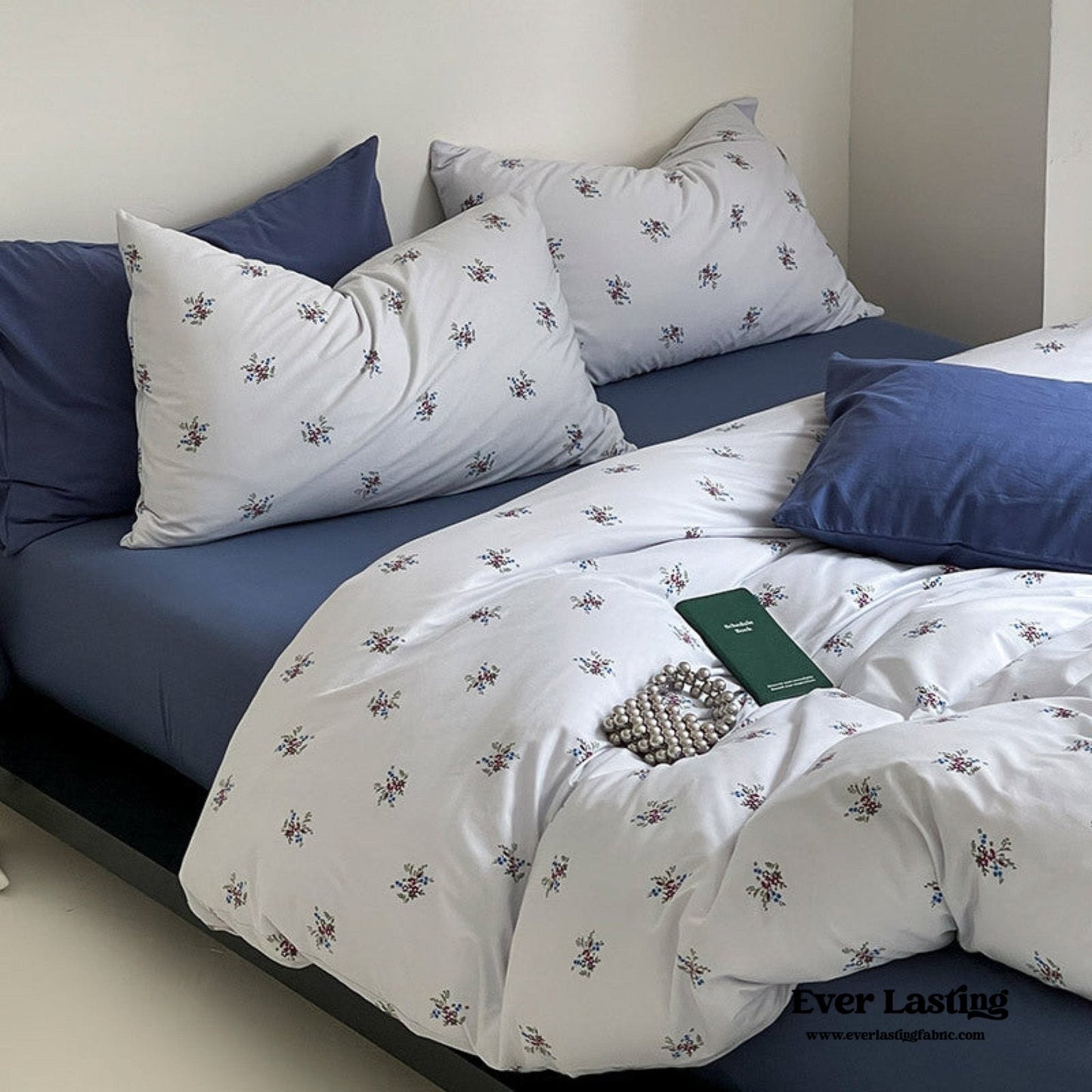 Jersey Knit Cotton Floral Bedding Set / Blueberry