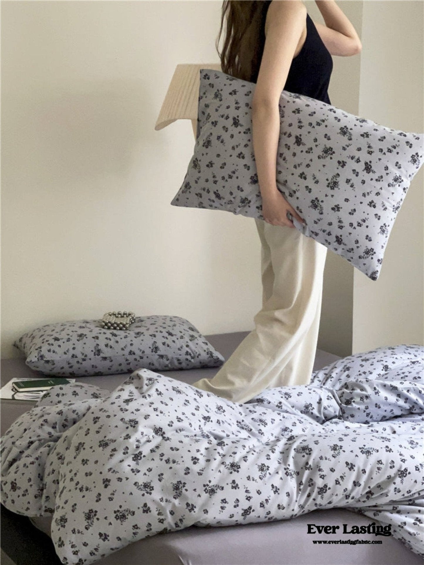 Jersey Knit Cotton Floral Bedding Set / Blueberry