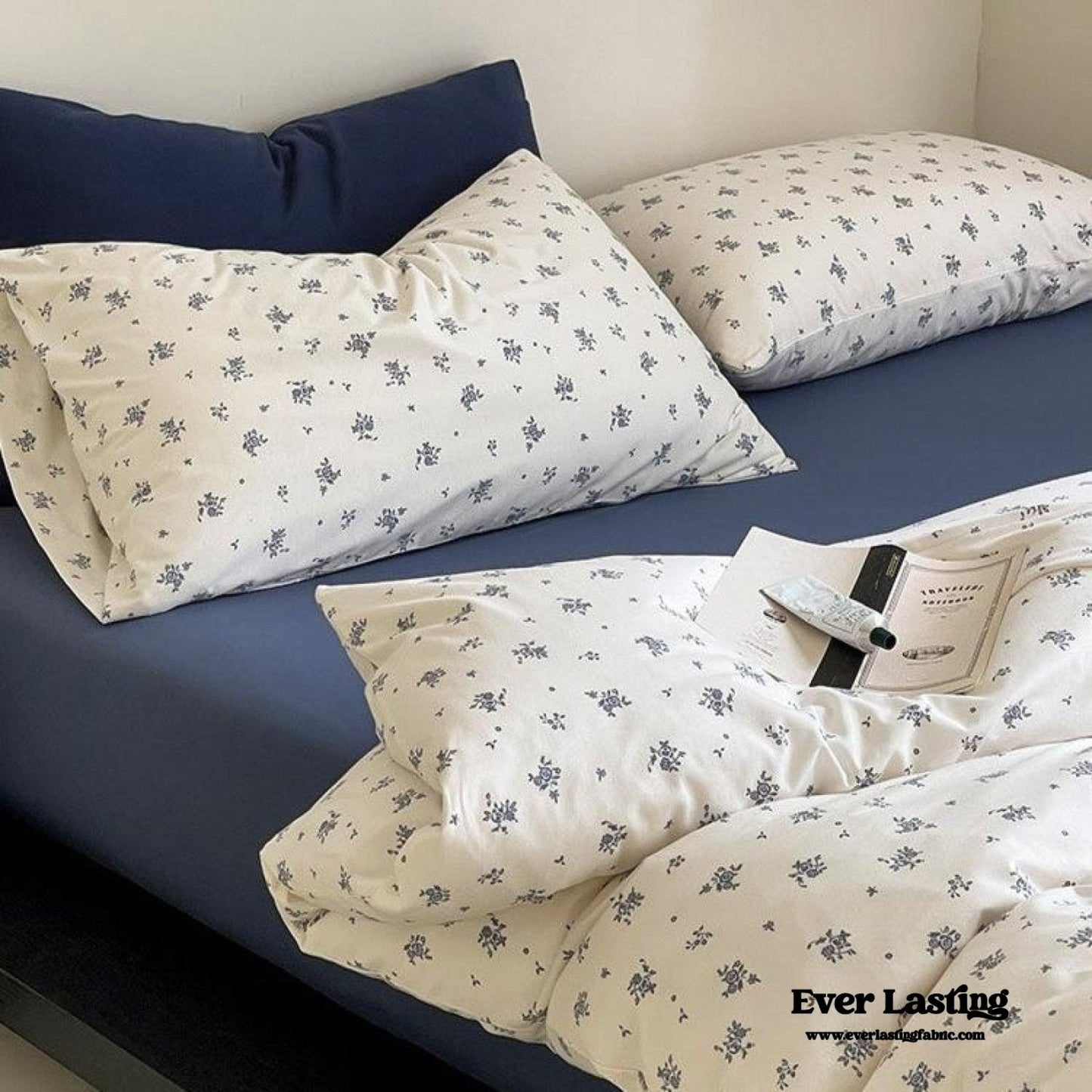 Jersey Knit Cotton Floral Bedding Set / Blueberry