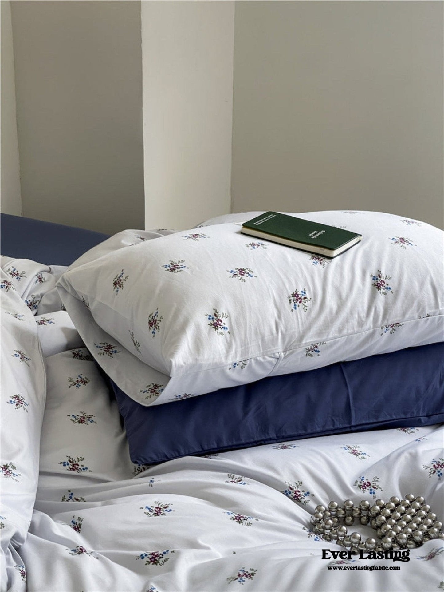 Jersey Knit Cotton Floral Bedding Set / Blueberry