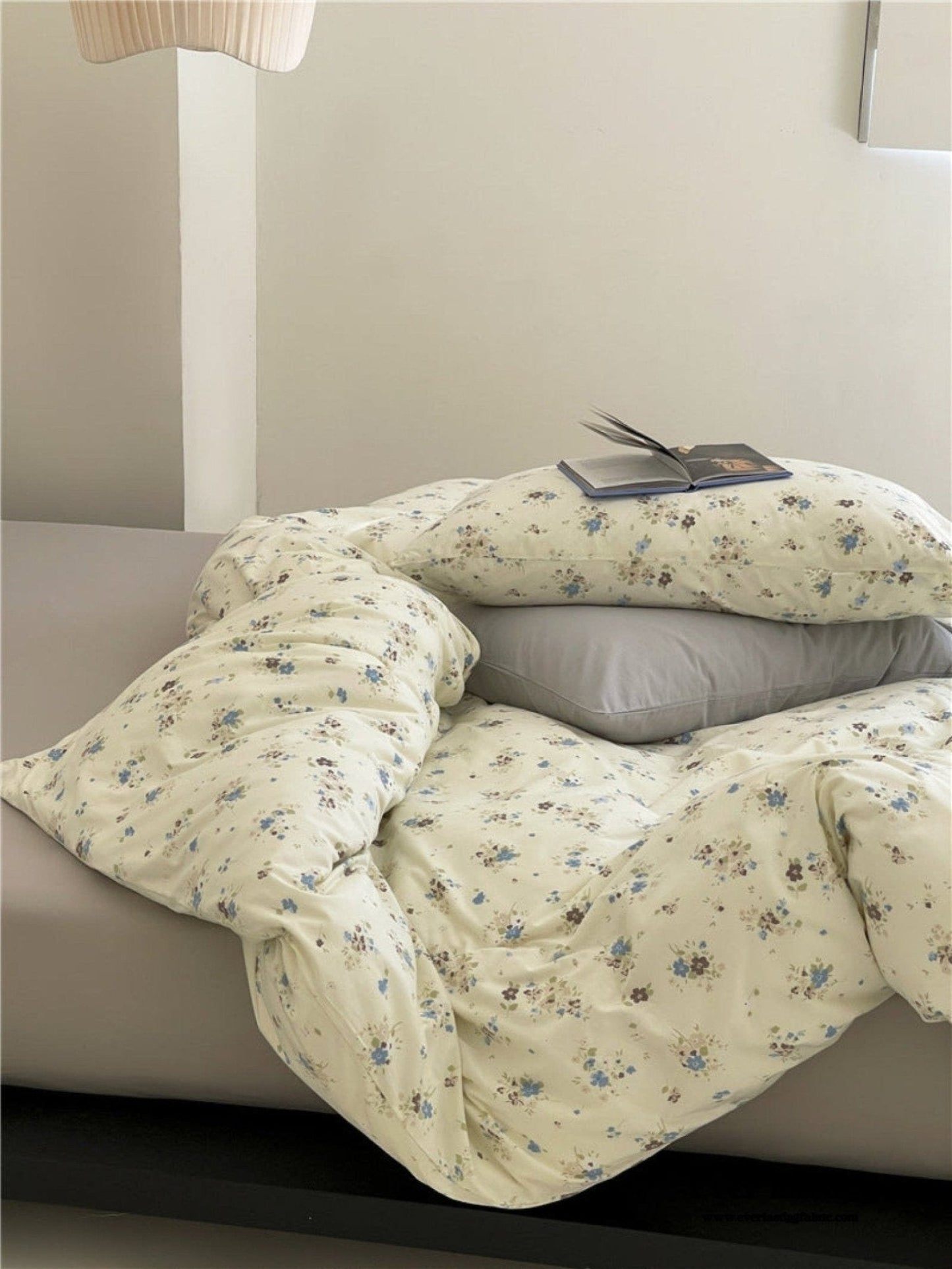 Jersey Knit Cotton Floral Bedding Set / Blueberry