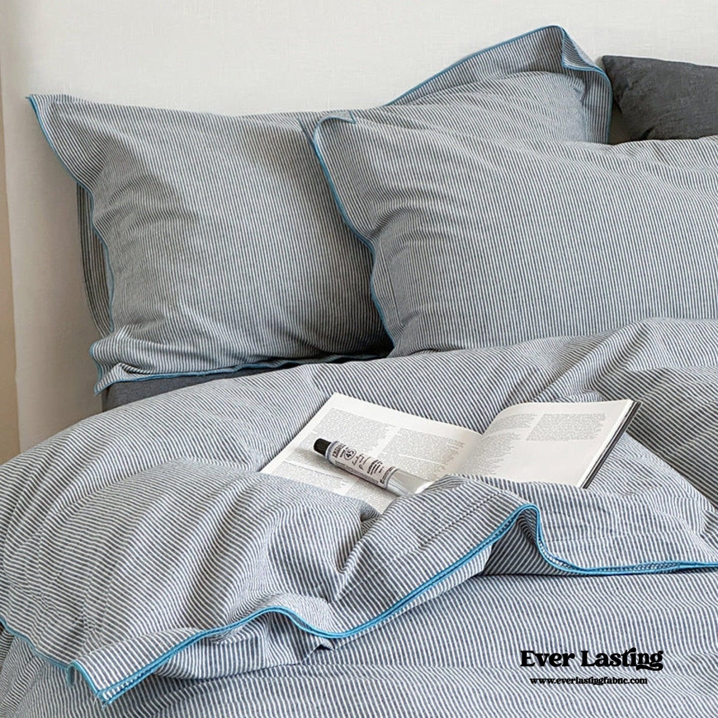 Joce Striped Bedding Set / Blue