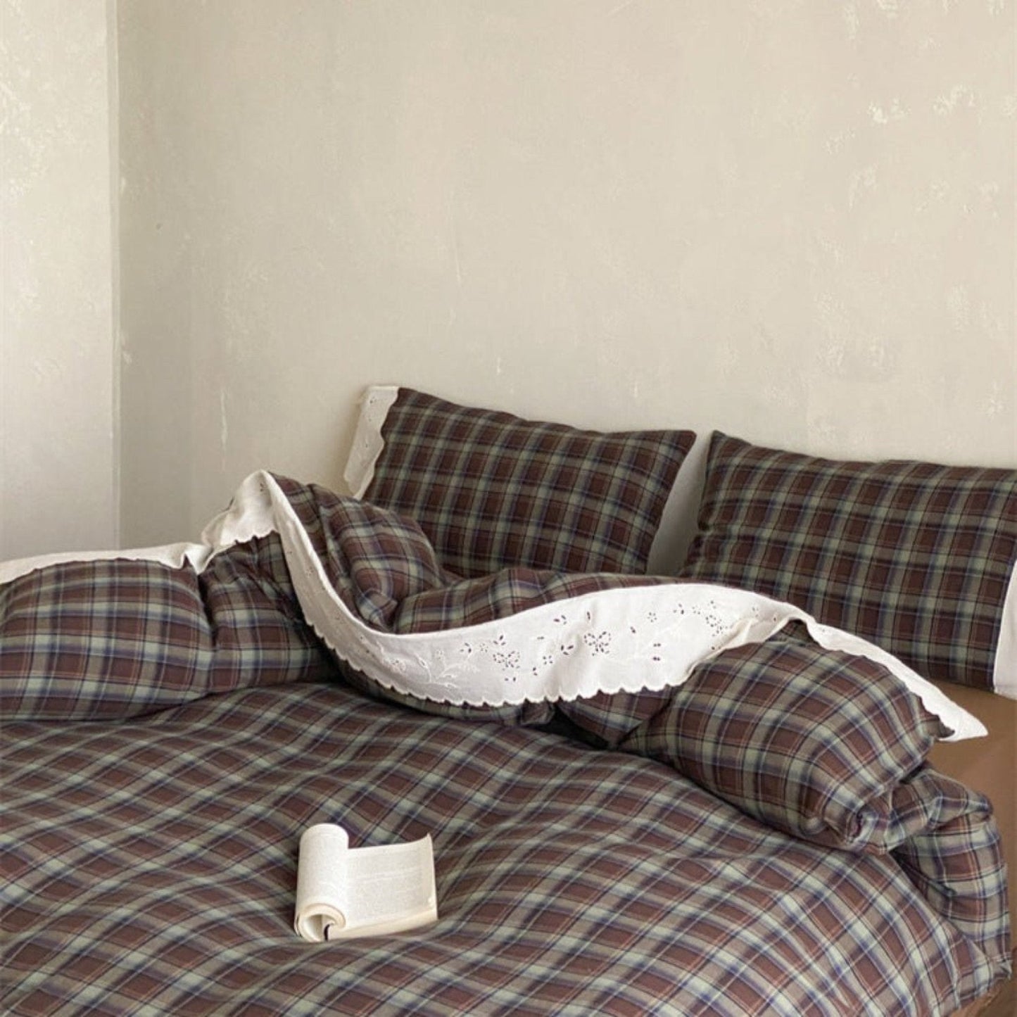 June Lace Double Gauze Gingham Bedding Set / Khaki