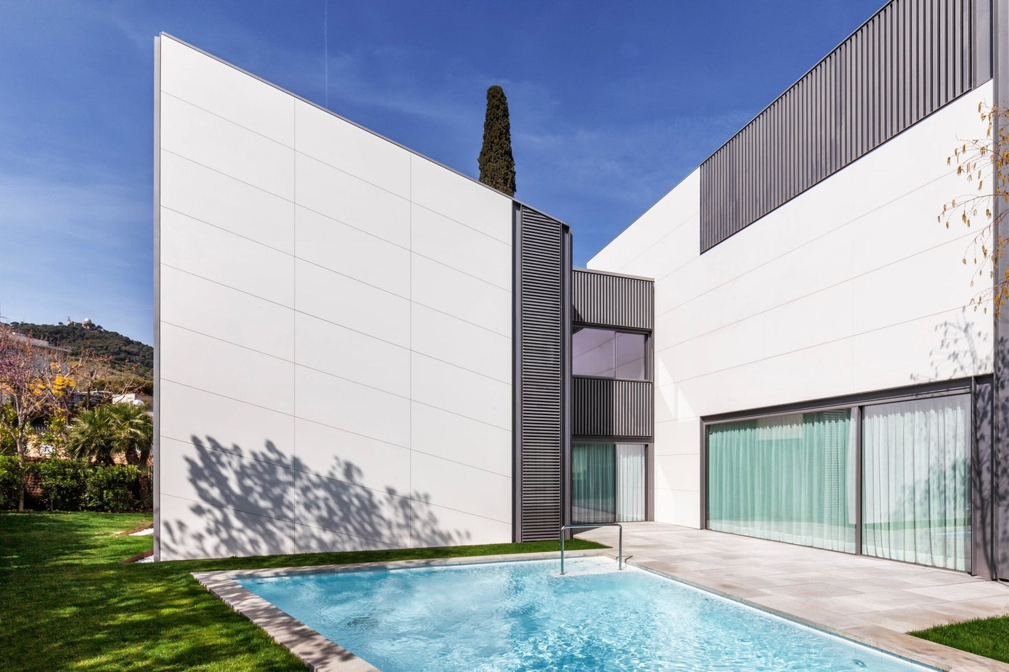 Just White Neolith