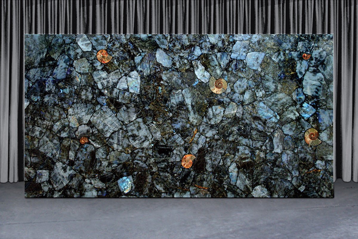 Labradorite Gemstone