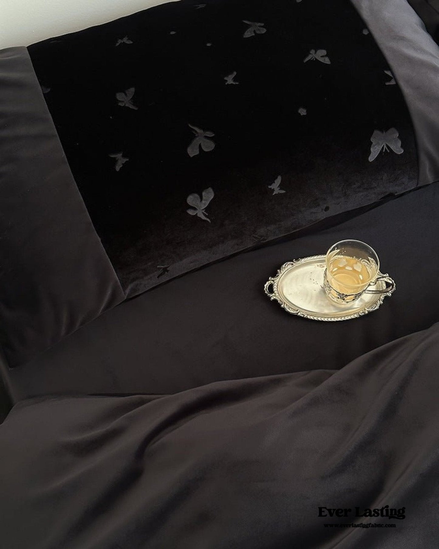 Lilou Velvet Butterfly Bedding Set / Pink Blush
