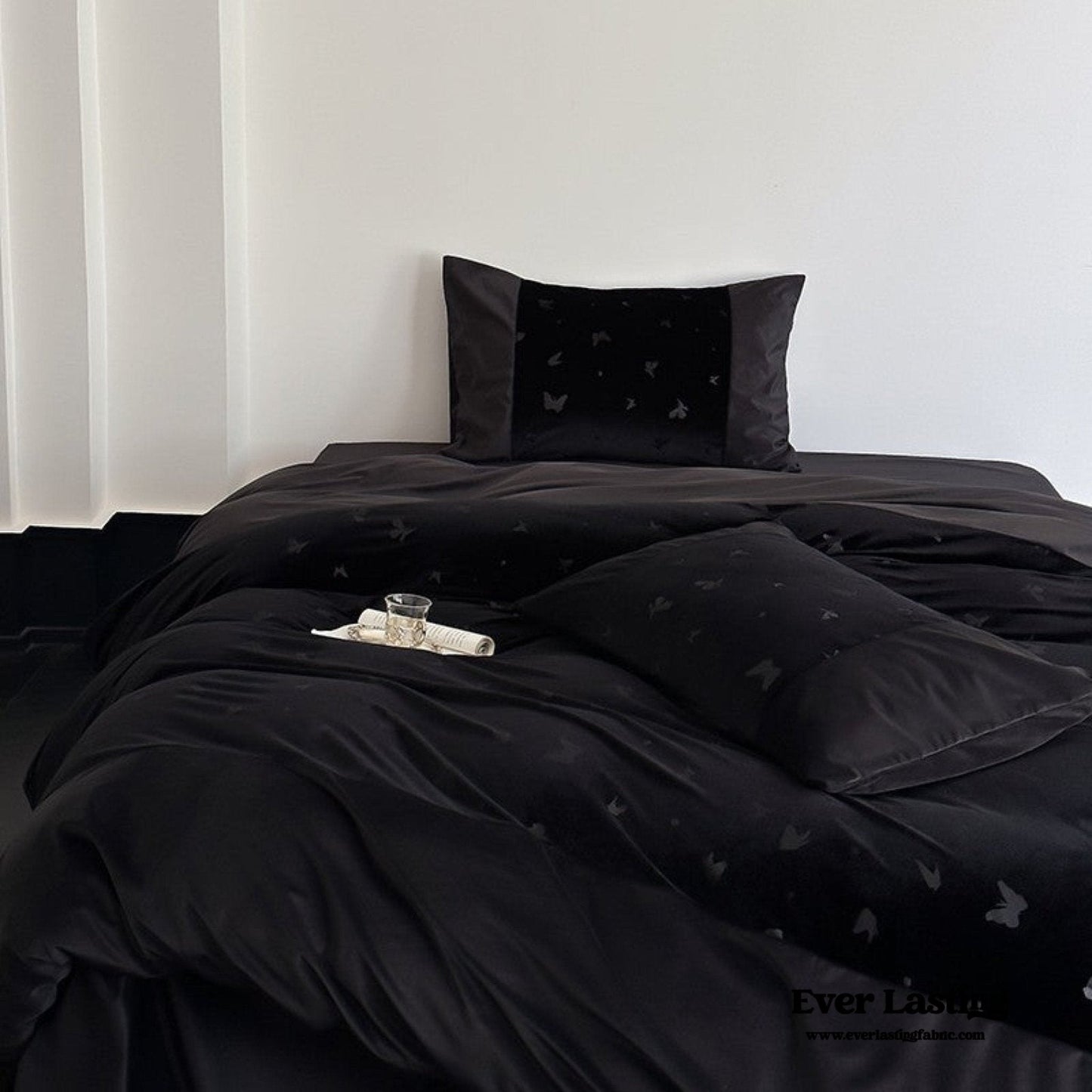 Lilou Velvet Butterfly Bedding Set / Pink Blush