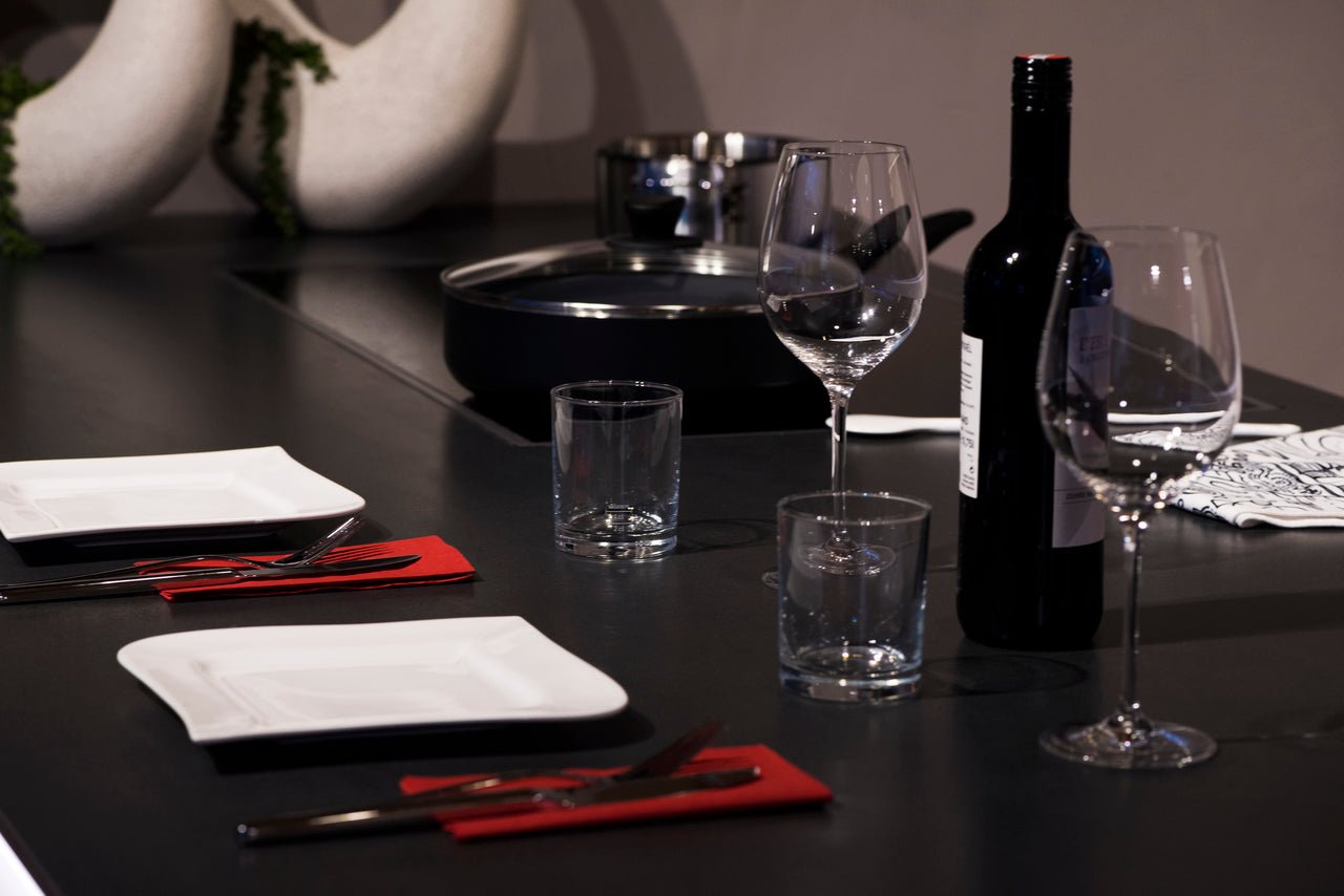 Malm Black Sapienstone