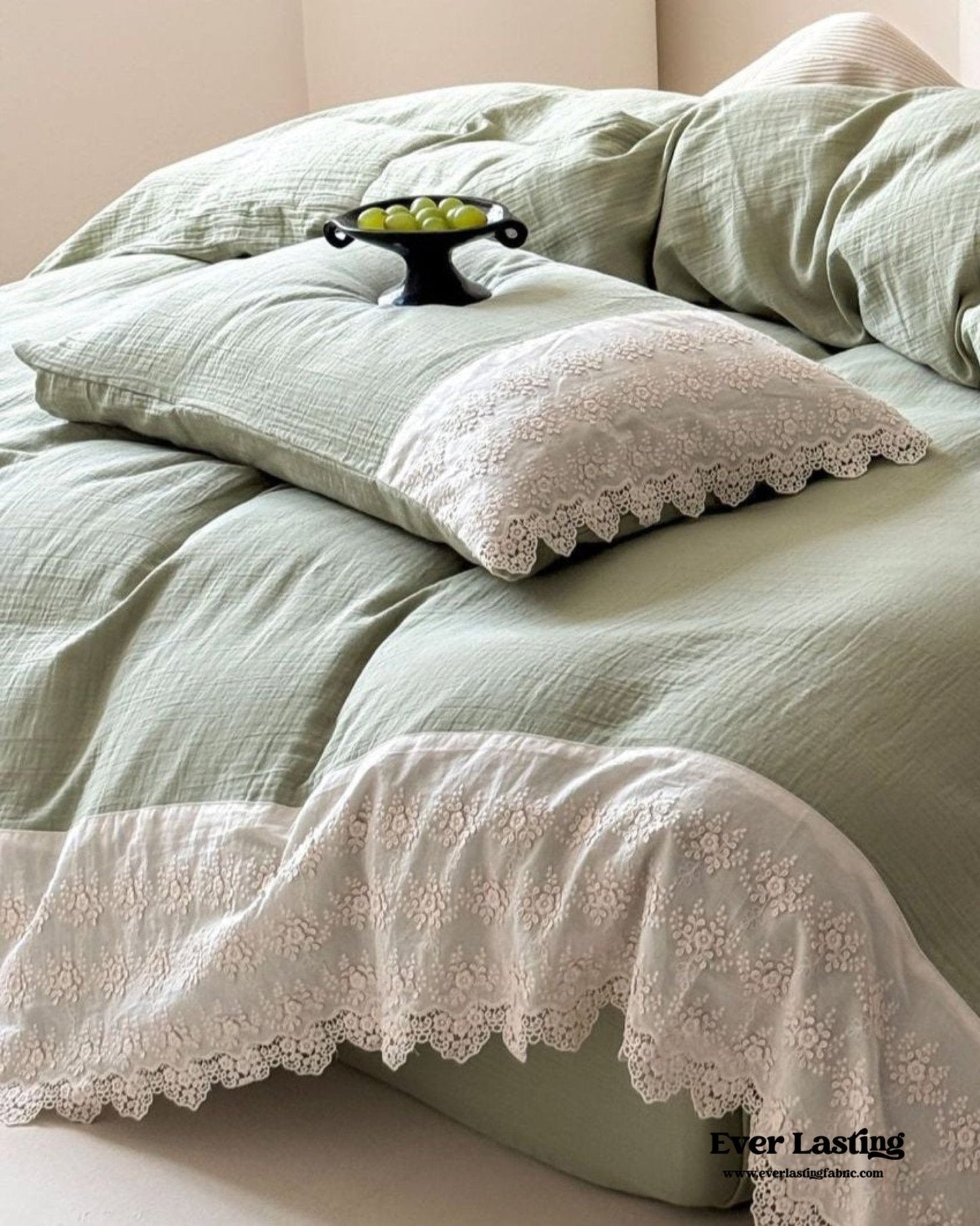 Margaux Lace Double Gauze Bedding Set / Beige Brown