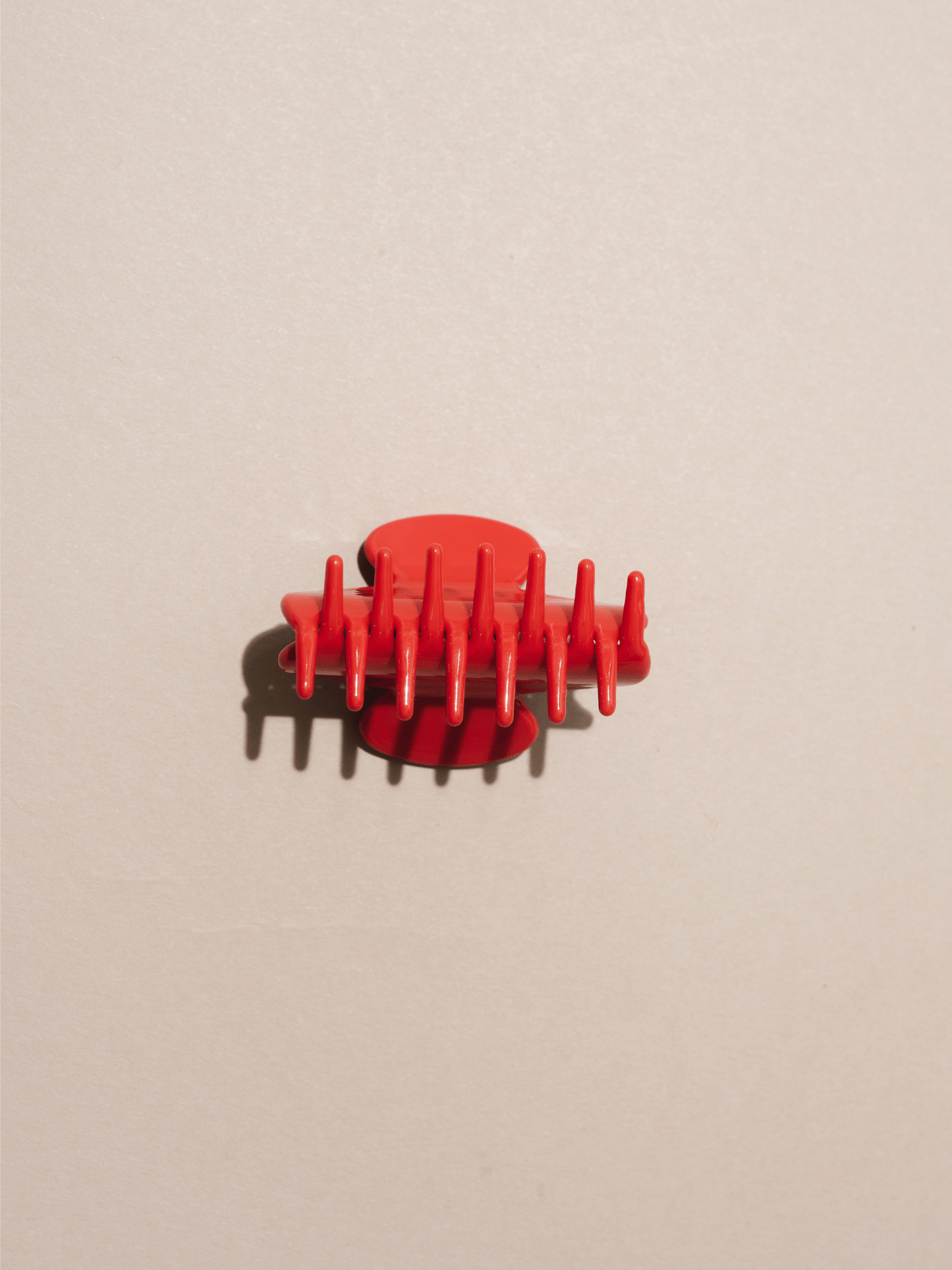 Small Hair Claw - Cherry