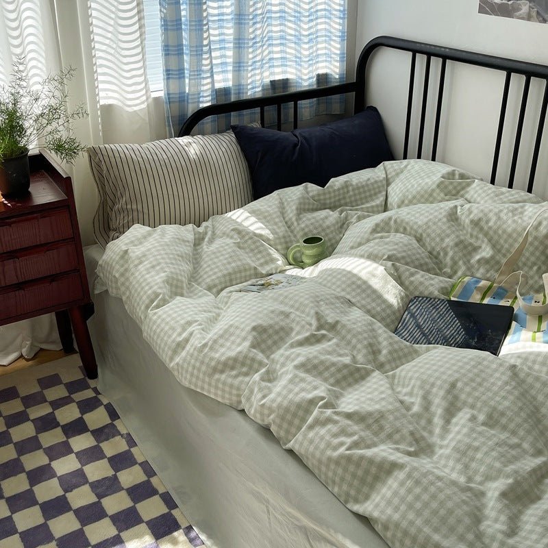 Mixed Gingham Striped Bedding Set / Black