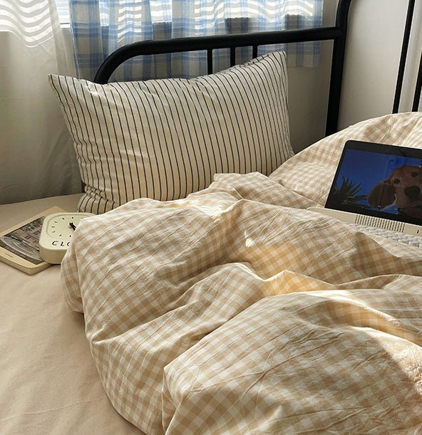 Mixed Gingham Striped Bedding Set / Brown