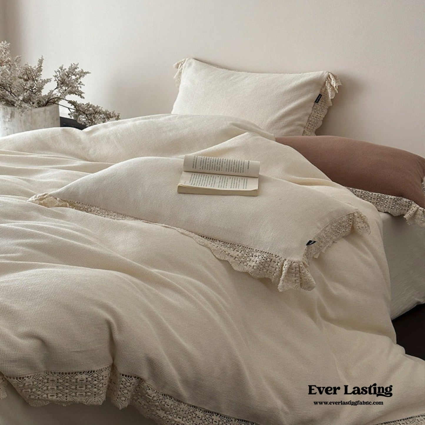 Nora Lace Double Gauze Ruffle Bedding Set / Beige