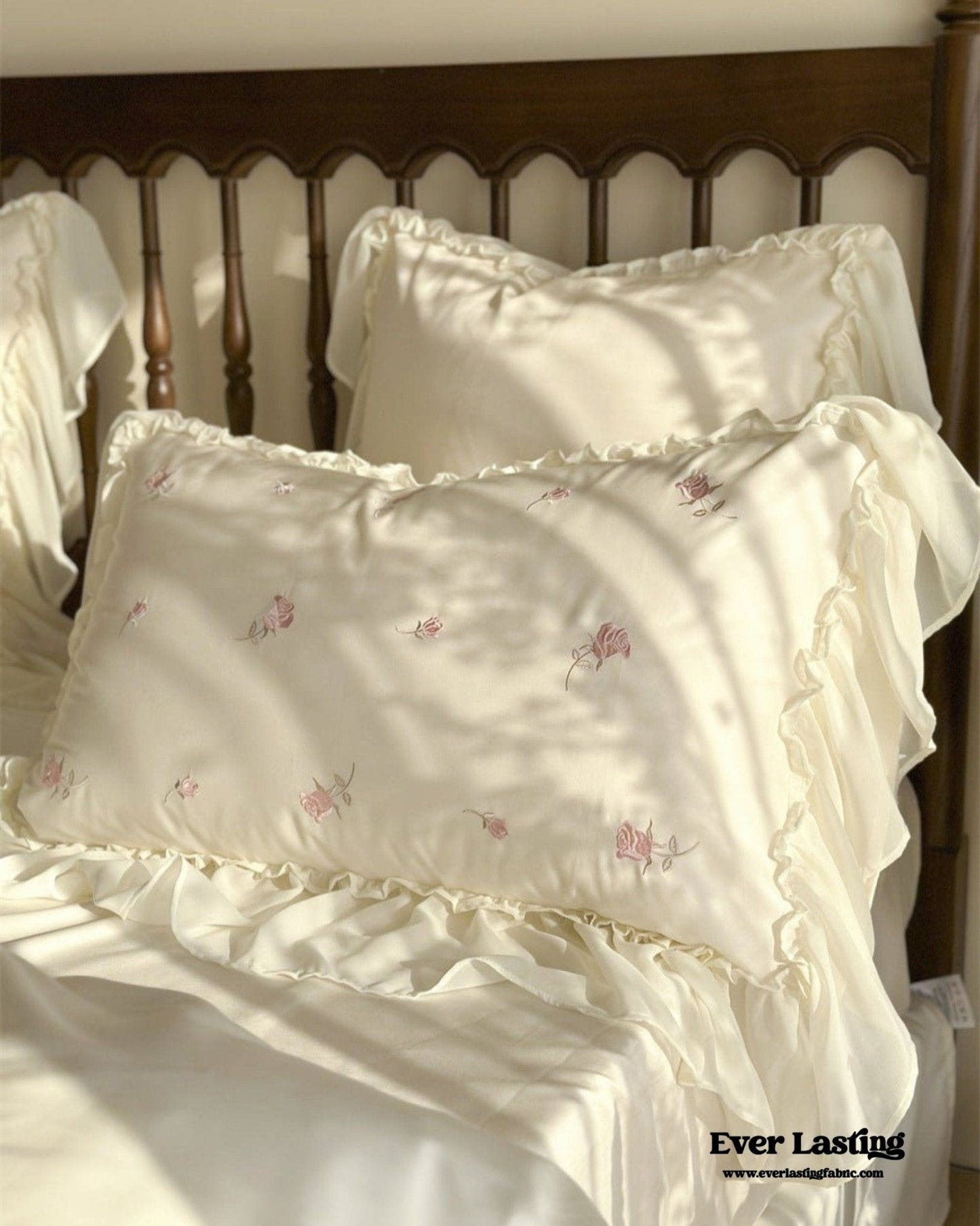 Rosalie Embroidered Cotton Ruffle Bedding Set / Pink Blush