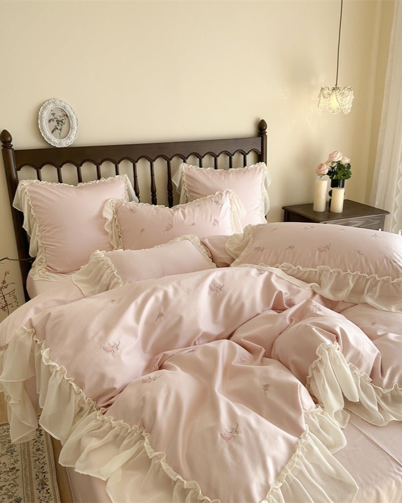 Rosalie Embroidered Cotton Ruffle Bedding Set / Ivory Blush
