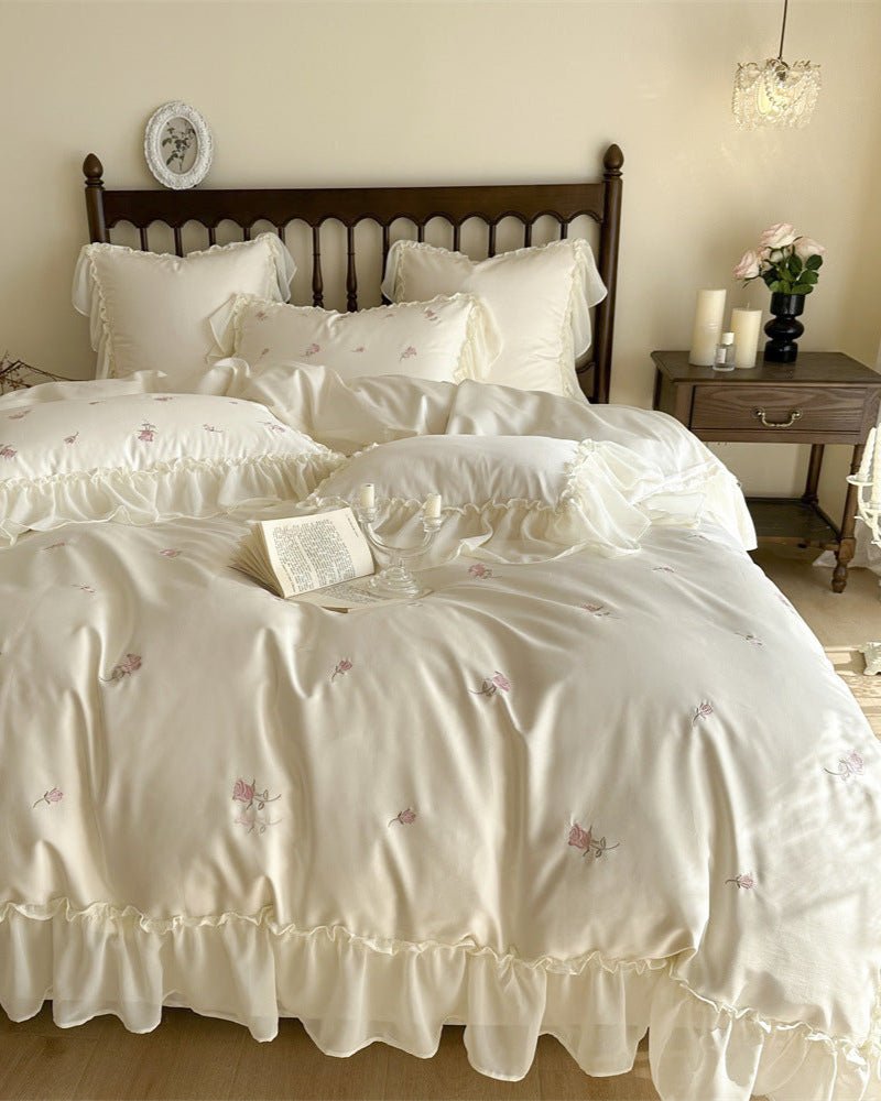 Rosalie Embroidered Cotton Ruffle Bedding Set / Ivory Blush