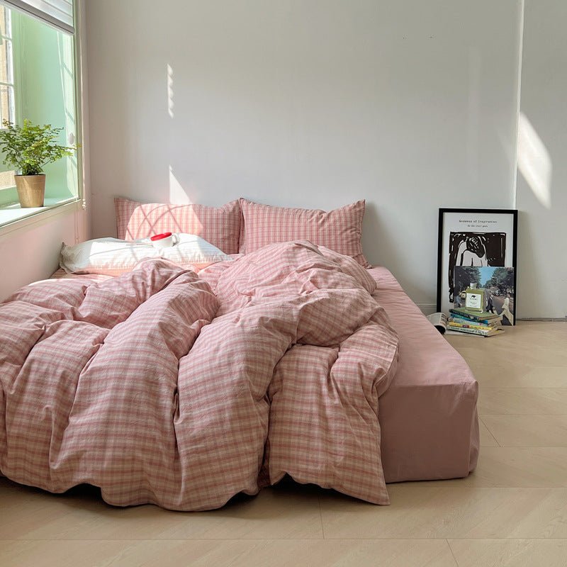 Soft Blend Plaid Bedding Set / Pink
