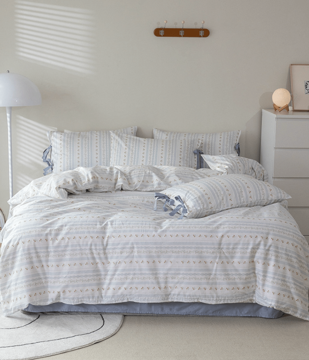 Soft Cottage Blue Ribbon Bedding Set / Blue