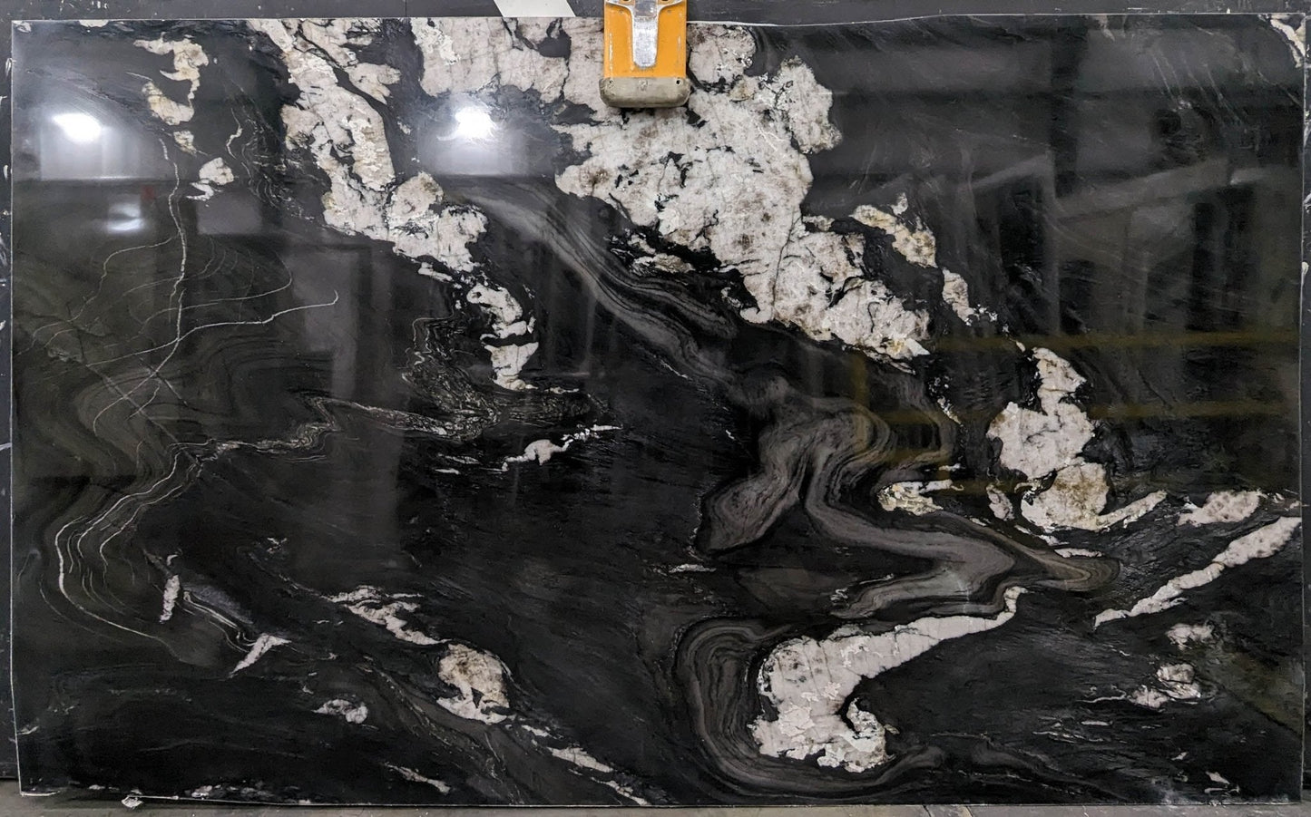 Tempest Black Quartzite