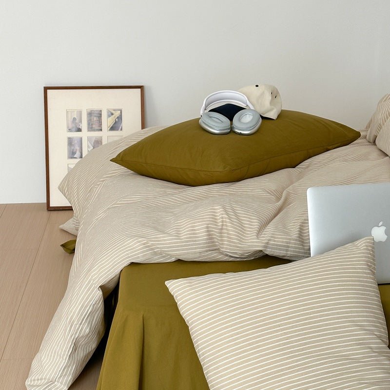 Thin Striped Bedding Set / Beige & Olive Green