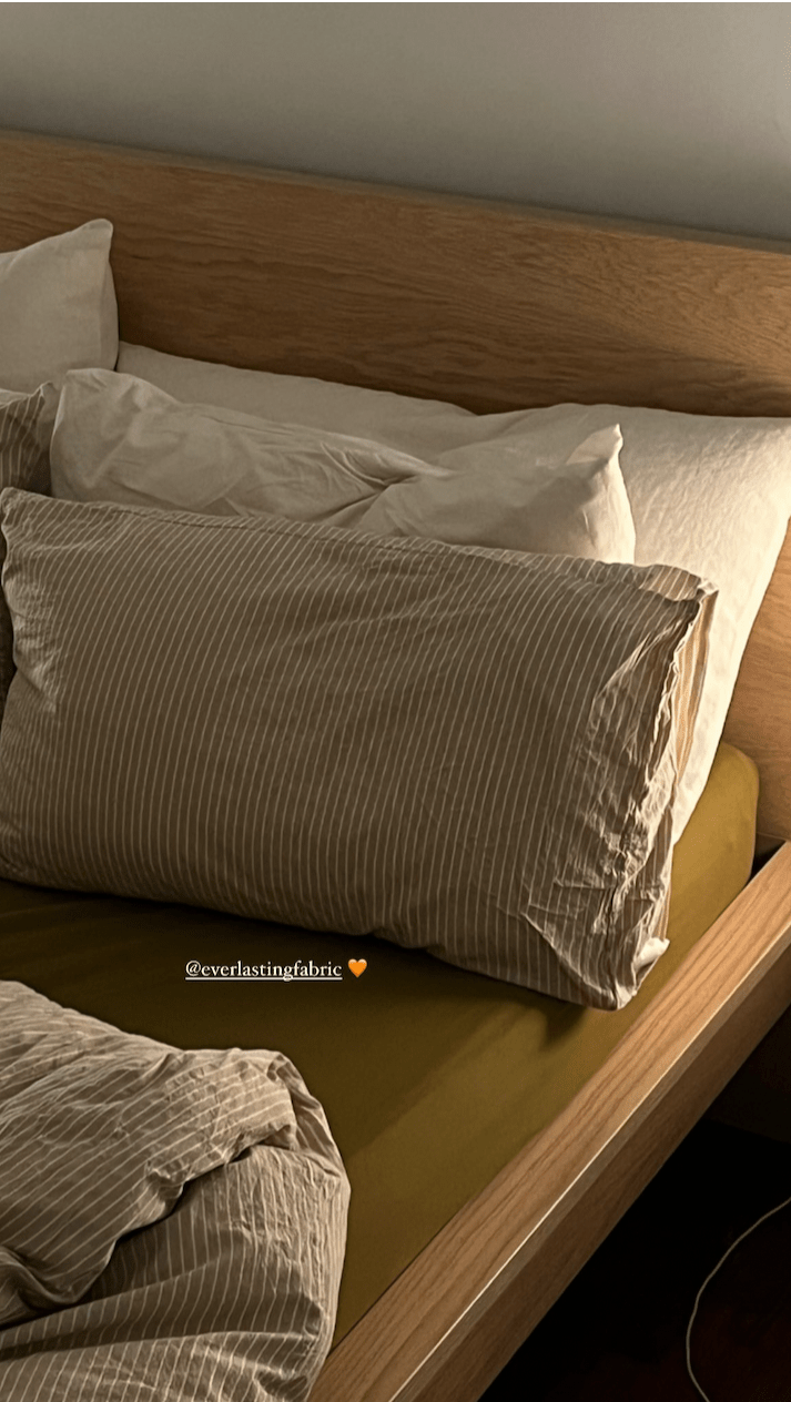 Thin Striped Bedding Set / Beige & Olive Green