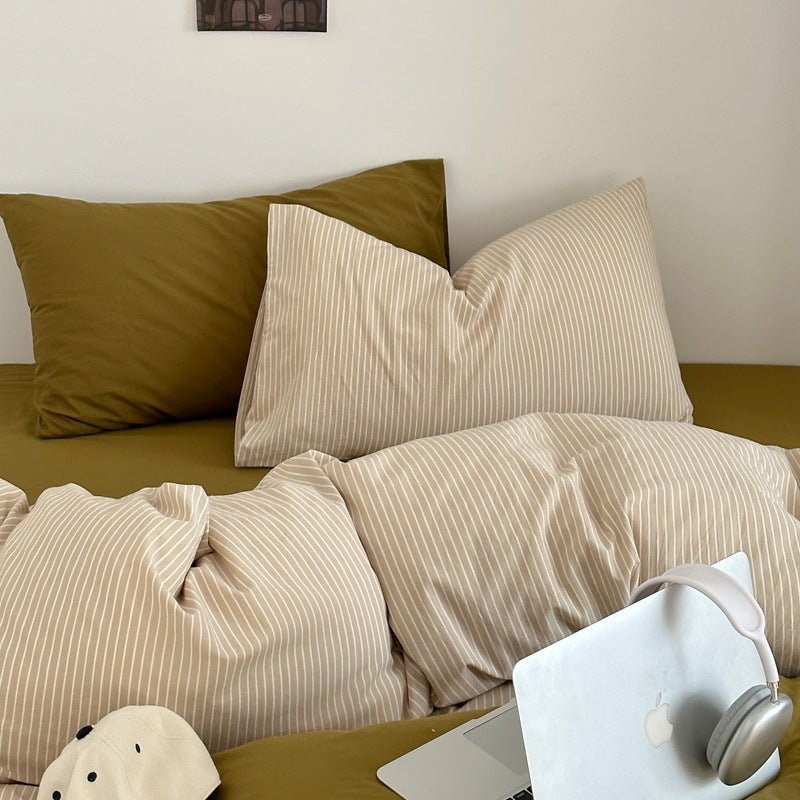 Thin Striped Bedding Set / Beige & Olive Green