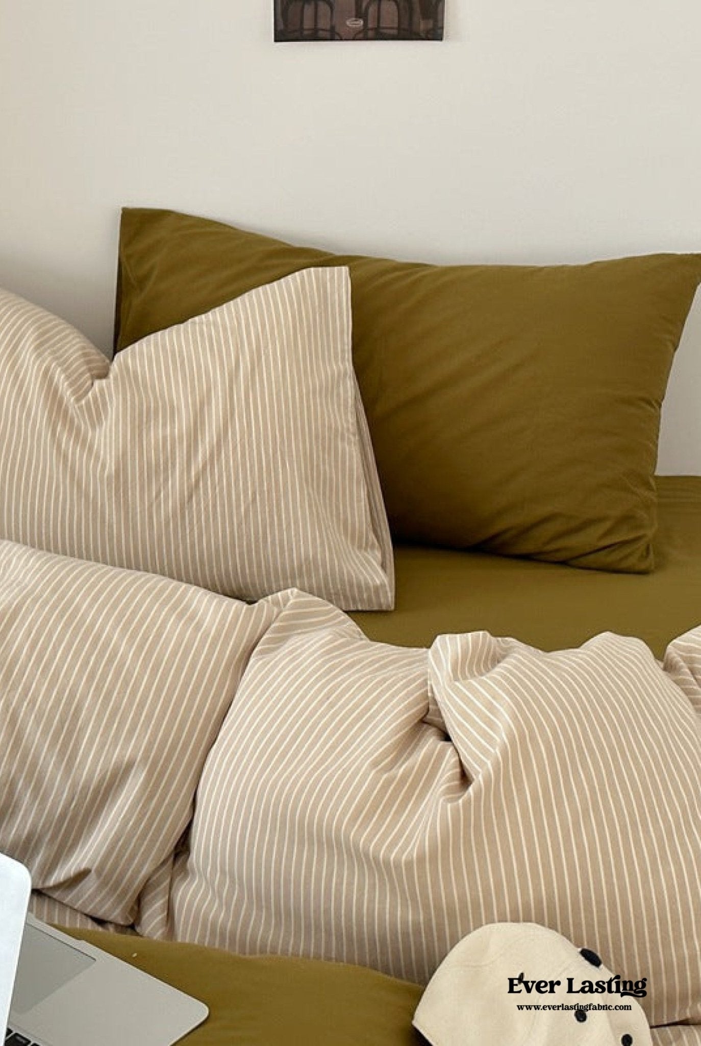 Thin Striped Duvet Cover / Red