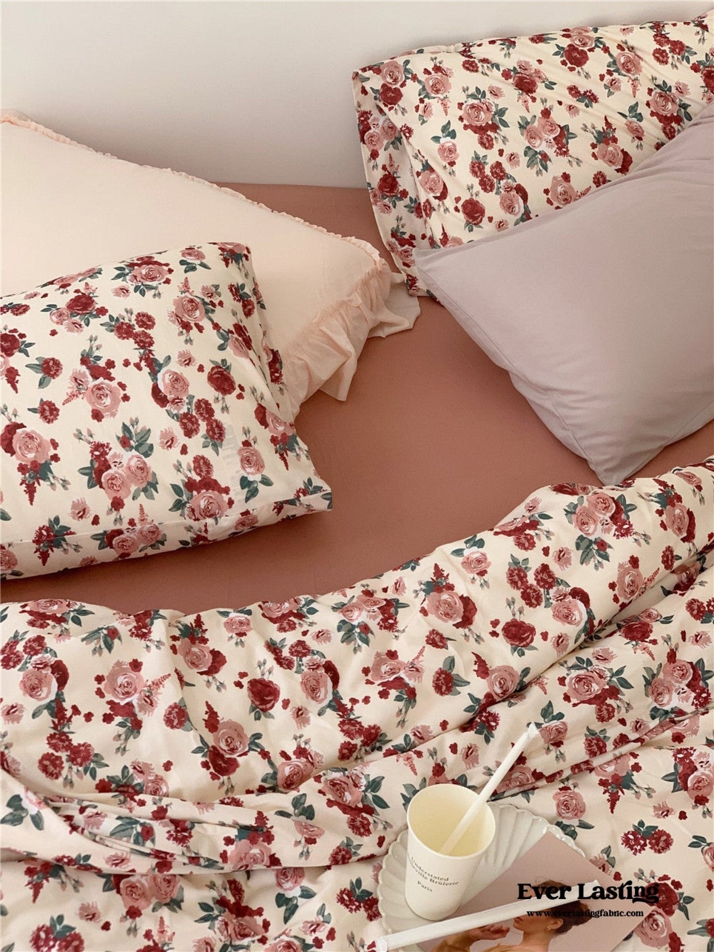 Vintage Floral Jersey Knit Bedding Set / Maroon Red